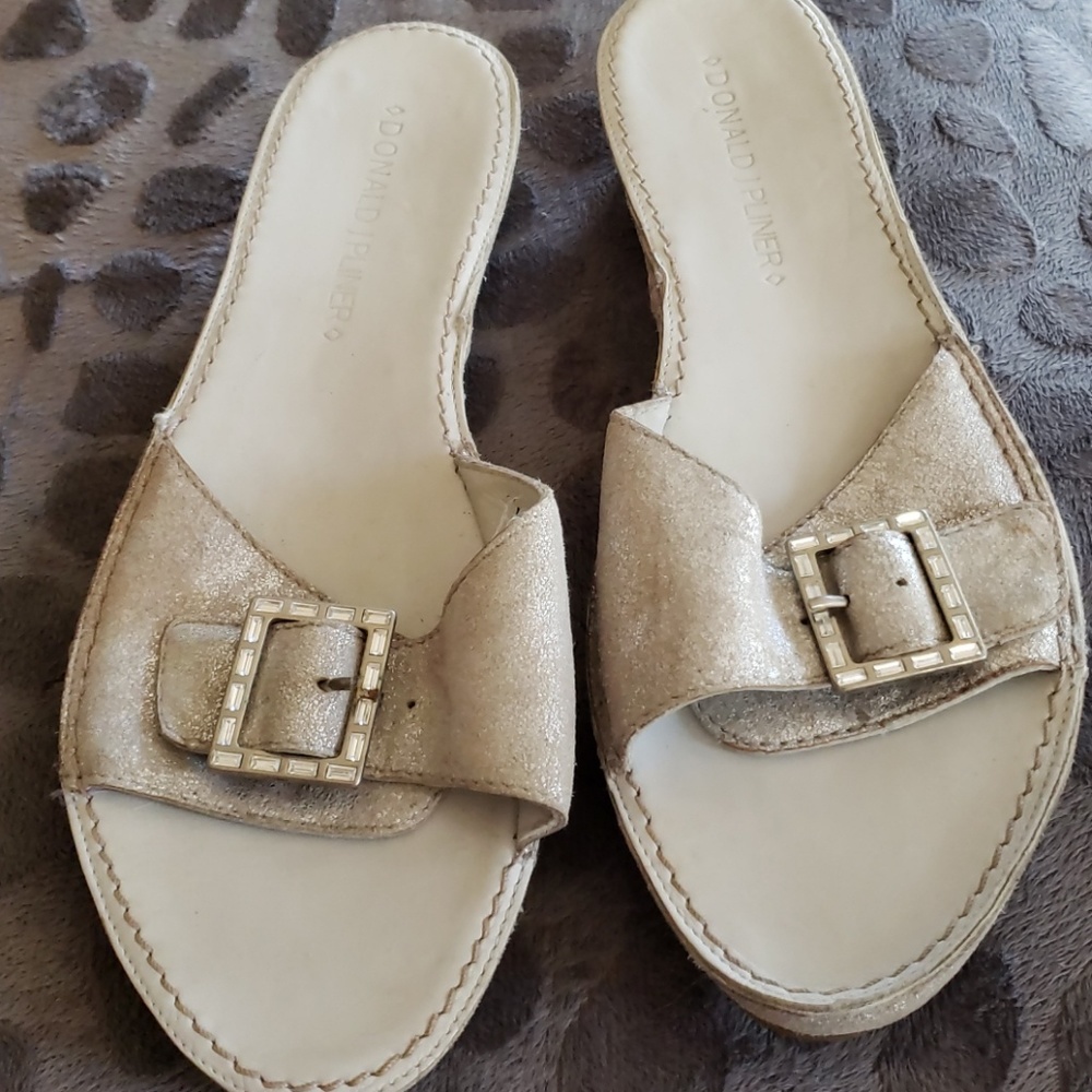 Donald J Pliner Sandals